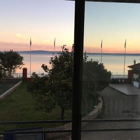 Blu Lakefront Boutique Trevignano Trevignano Romano