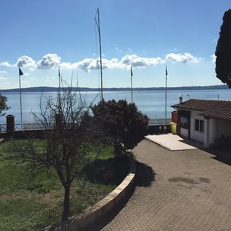 Lejlighed Blu Lakefront Boutique Trevignano *