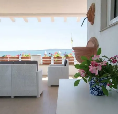Blu Lakefront Boutique Trevignano Appartamento *
